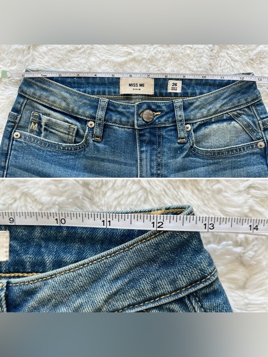 Miss Me NEW Bootcut Jeans 26 Washed Denim Whiskering - Picture 7 of 10